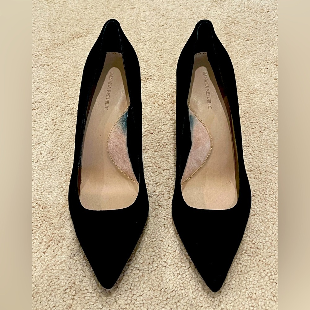 BR Black Suede Heels